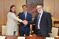 De izquierda a derecha: Carmen Fúnez, Secretaria General de Mujeres en Igualdad; Enrique Hernández Bento, Subsecretario de Industria, Energía y Turismo; y Fernando Bayón Mariné, Director Gal de la Fundación EOI.