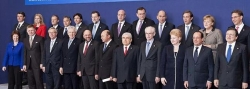 Foto de familia de la cumbre de jefes de Estado y de Gobierno de la Unión Europea, en Bruselas, en diciembre de 2012