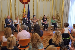 Foto: Ministerio de Justicia. El proyecto fue presentado junto al ministro del Interior, Jorge Fernández Díaz, y a la ministra de Sanidad, Servicios Sociales e Igualdad, Ana Mato.